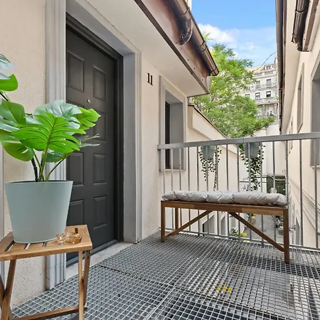 Continental Apartment